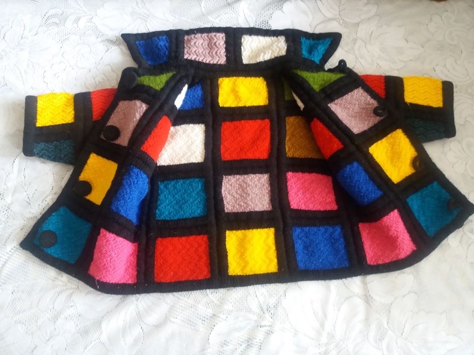 Срочно продам детскую теплую кофту