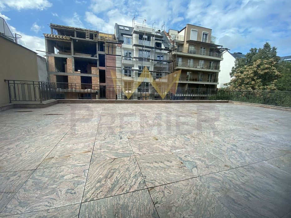 Продава се Тристаен апартамент в София, Център - 186 кв.м за 2689 €/кв.м - Снимка #3