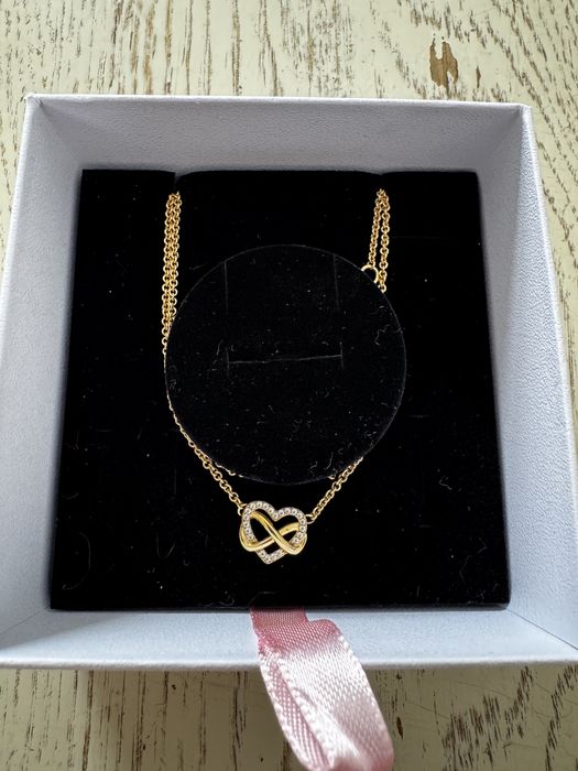 Колье Pandora Сердце и бесконечность