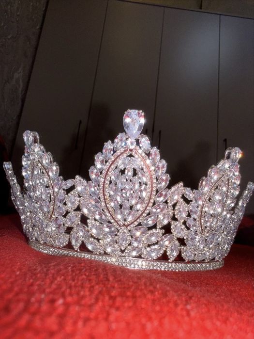 Свадебная корона с камнями Swarovski