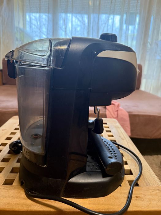 Кафе машина Delonghi