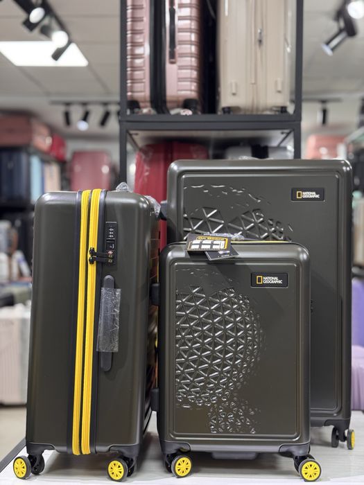 Чемоданы National Geographic