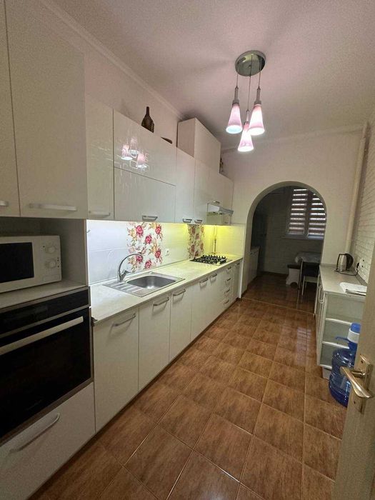 Продаётся 4-комнатная квартира на Янги Куйлюк