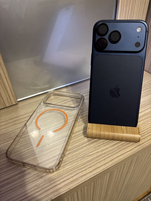 Iphone 17 pro max, 256gb, deep blue.