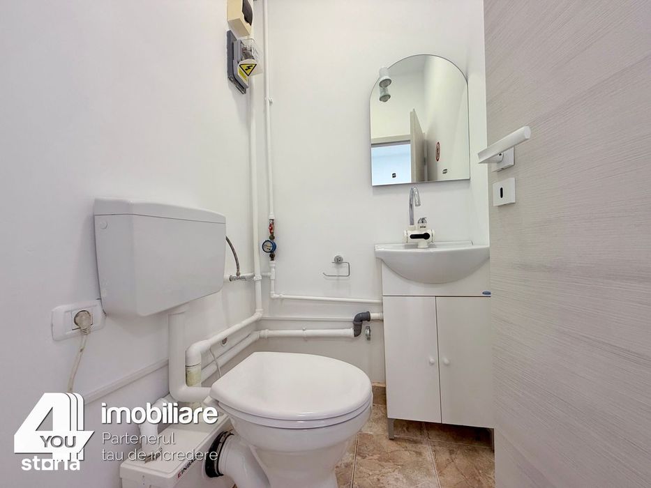 Spatiu de inchiriat 25 mp cu vitrina str.Lucian Blaga -265 euro