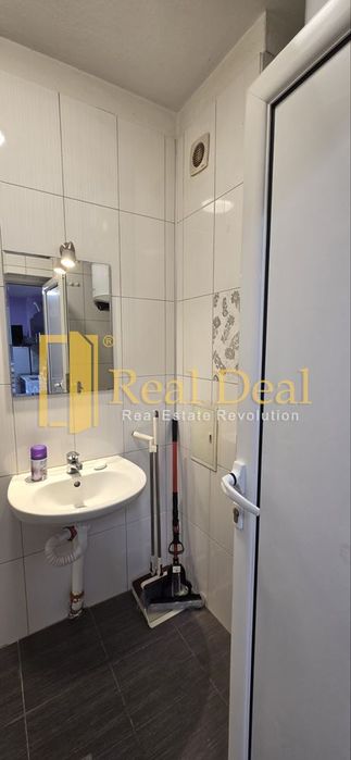 Дава се под наем Едностаен апартамент в София, Студентски град - 48 кв.м за 509.49 € - Снимка #12