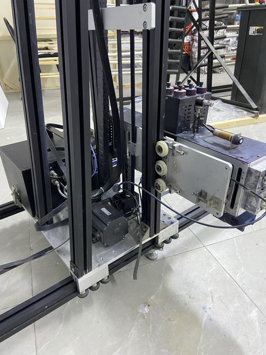 Настенный принер