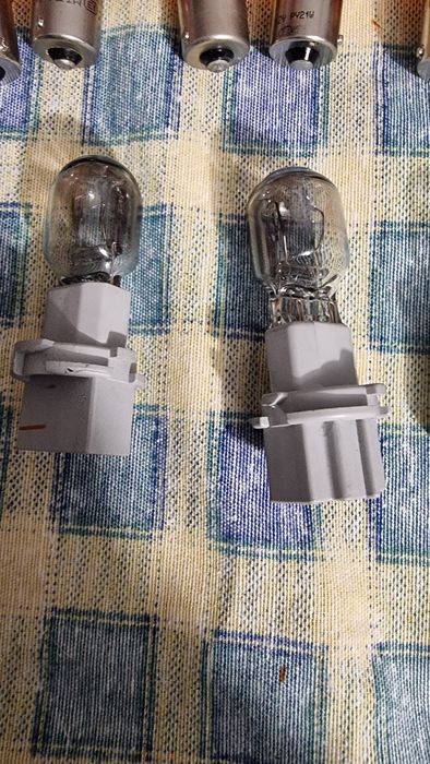 Крушки за автомобили