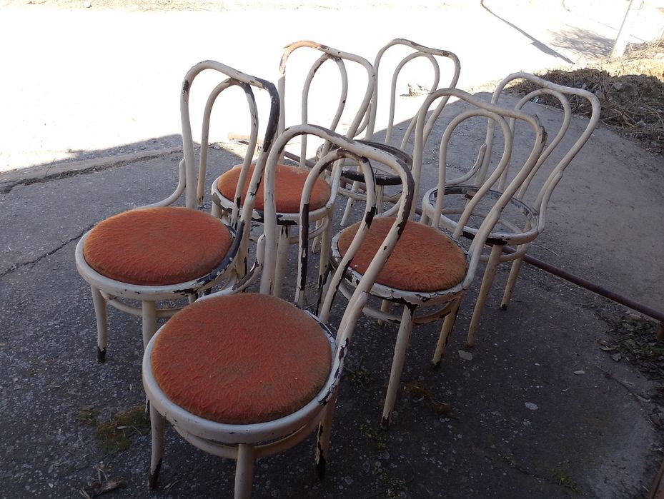 Столове от масивно дърво