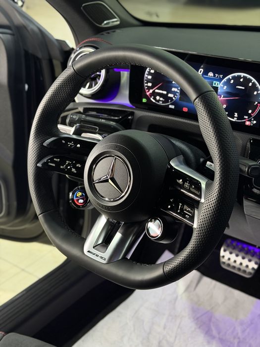 Mercedes-Benz CLA45S amg