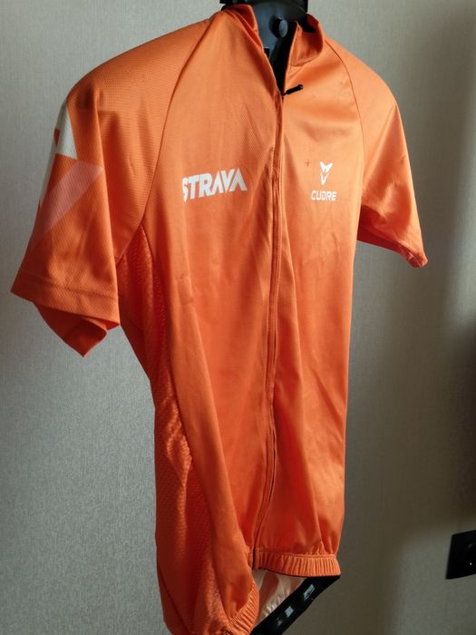 Продам велоформу (верх)