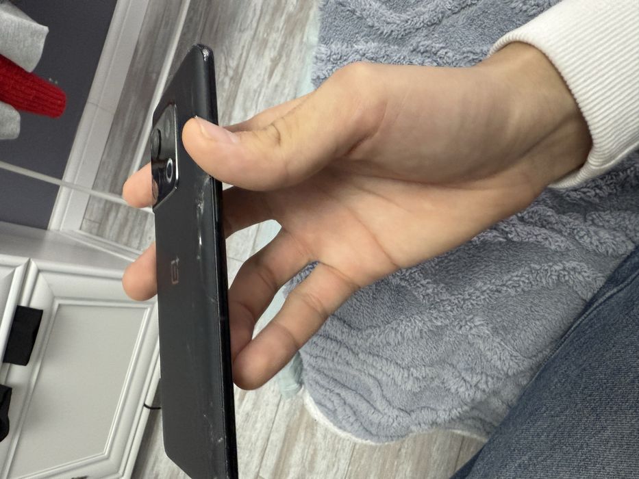 One plus 10 pro 5g 256gb