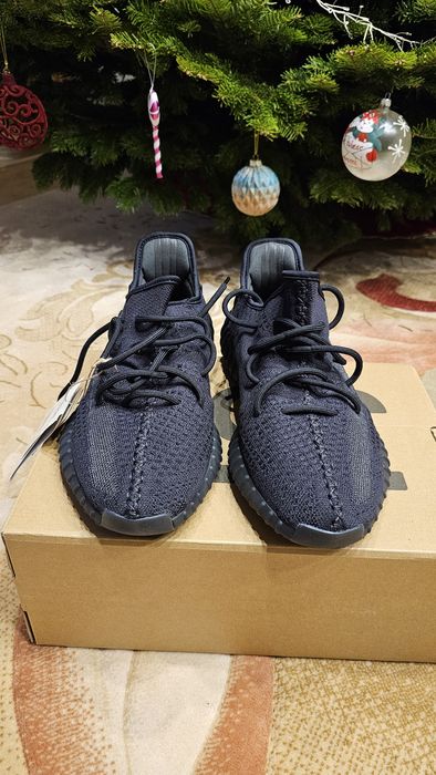 Yeezy Boost 350 V2 Onyx