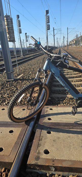 Bicicletă electrică Ghost E-Turu impecabilă