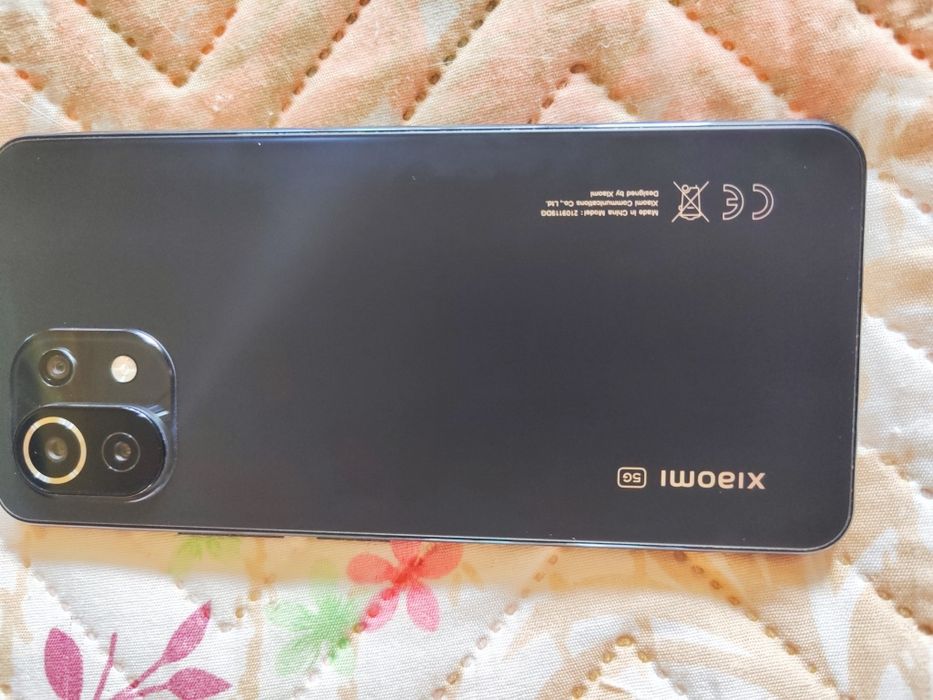 Продавам Xiaomi 11 Lite 5G NE