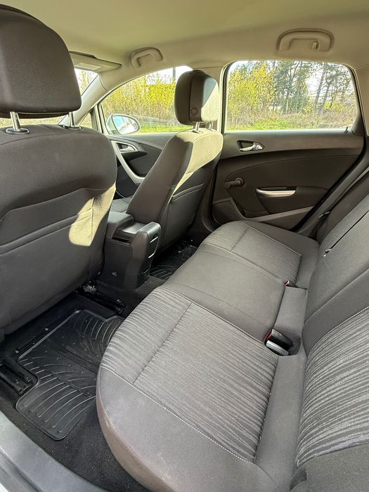 Vand Opel Astra j, 2012