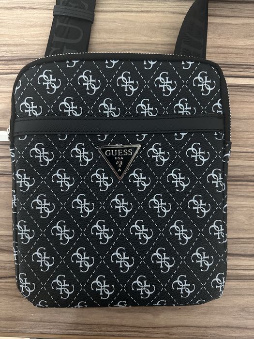 Барсетка GUESS  .