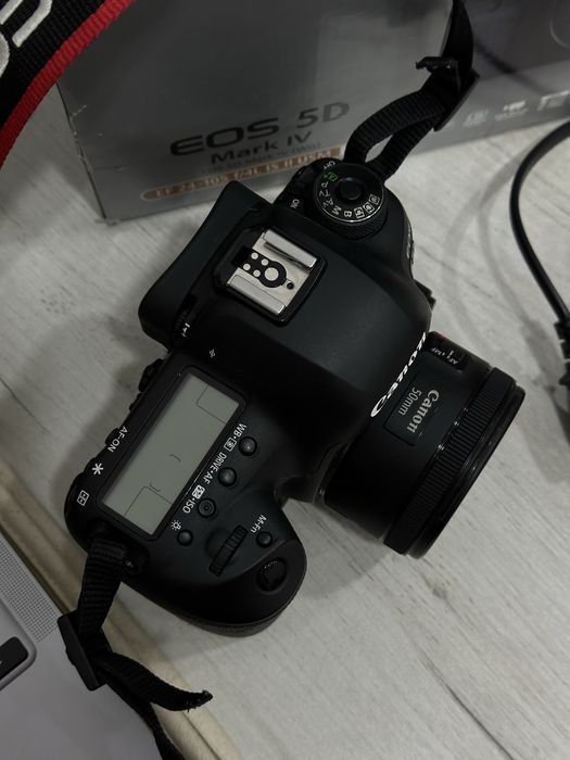 Фотоаппарат Canon 5d mark 4