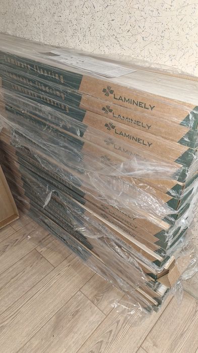 Продам ламинат бу