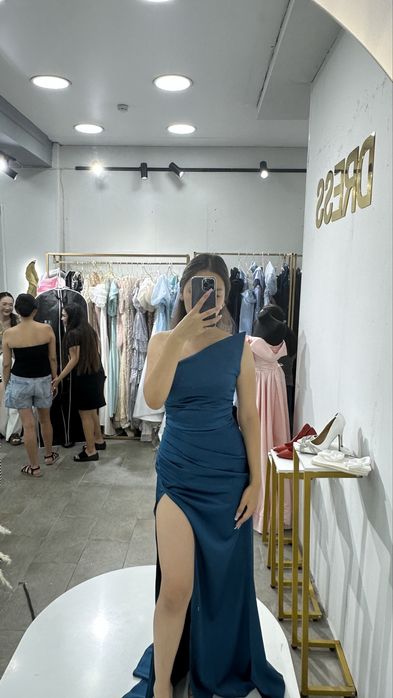 продаю красивое выпускное платье