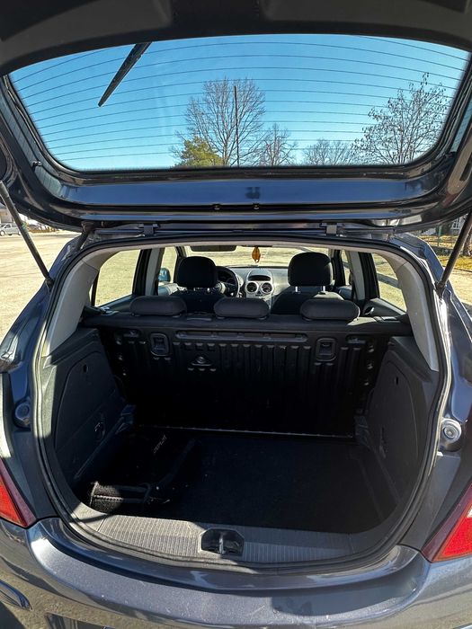 Opel Corsa D 1.2 benzină