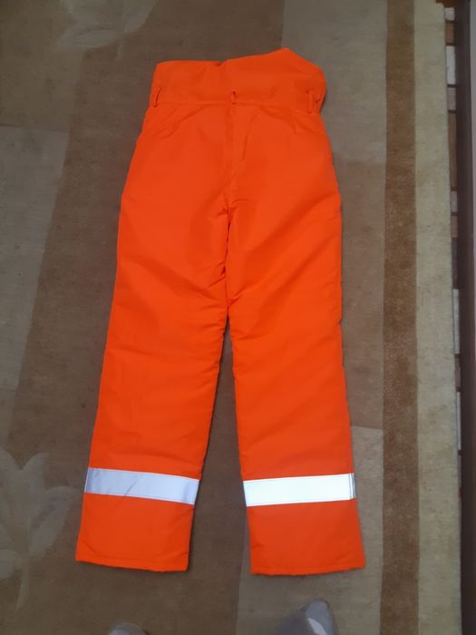 Продам новый зимний костюм