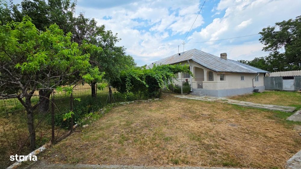 Casa Bontesti Com Carligele 160mp Teren 3750mp