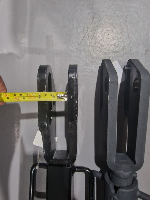 Tirant vertical tija întinzător lateral pentru toată gama de tractoare