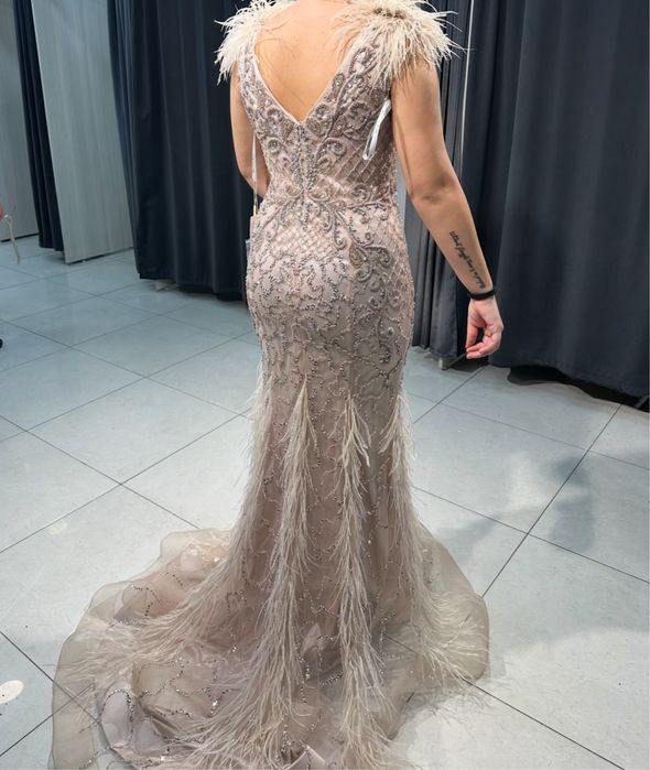 Елегантна Рокля