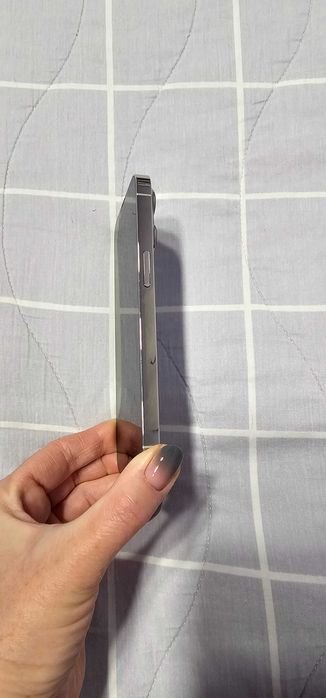 Продавам Iphone 13 PRO