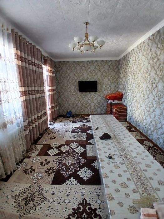 Ховли сотилади Навои