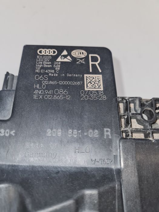 Far dreapta led Matrix Audi A8 D5 / cod-4N0.941.086 / an-2018-2022 OEM