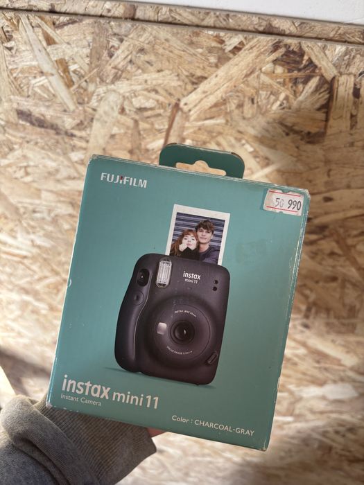 Продам Instax mini 11