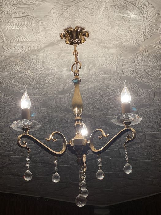 Люстра для дома