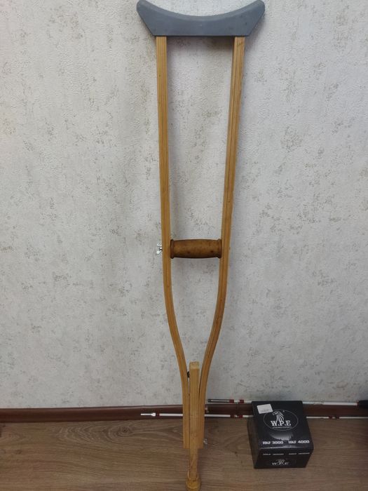 Продам один костыль