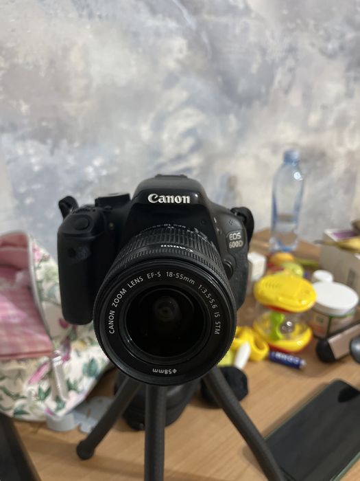 Canon 600D в отличном состояний