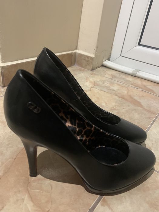 Дамски обувки