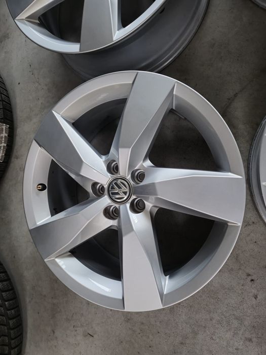 Jante 5x100 R17 Vw T Cross Taigo originale stare foarte buna