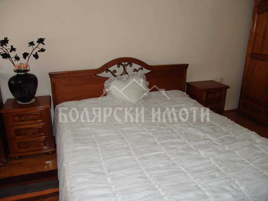 Дава се под наем Тристаен апартамент в Велико Търново, Колю Фичето - 75 кв.м за 448.8 € - Снимка #6