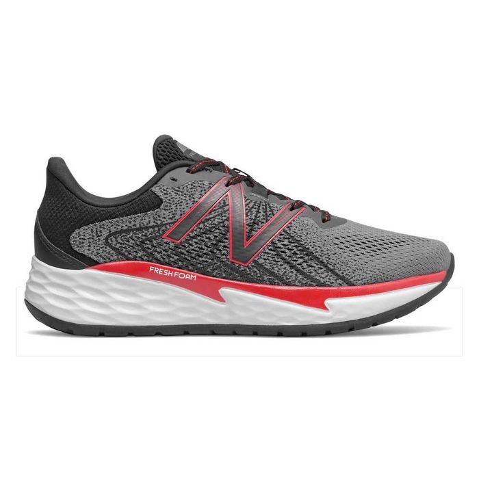 Новые кроссовки New Balance