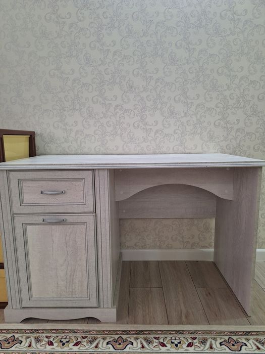 Письменные столы