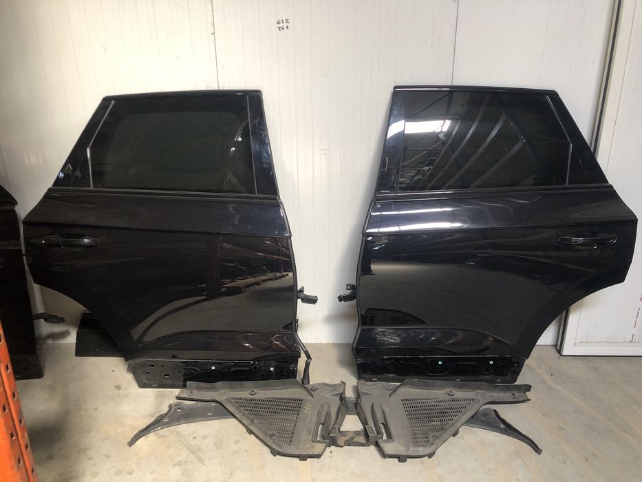 Usa Vw Touareg 2020 Stanga / Dreapta spate ( pret / buc)