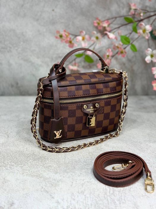 Genti Louis Vuitton noi