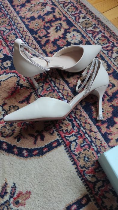 Продам шикарные туфли 38.5р