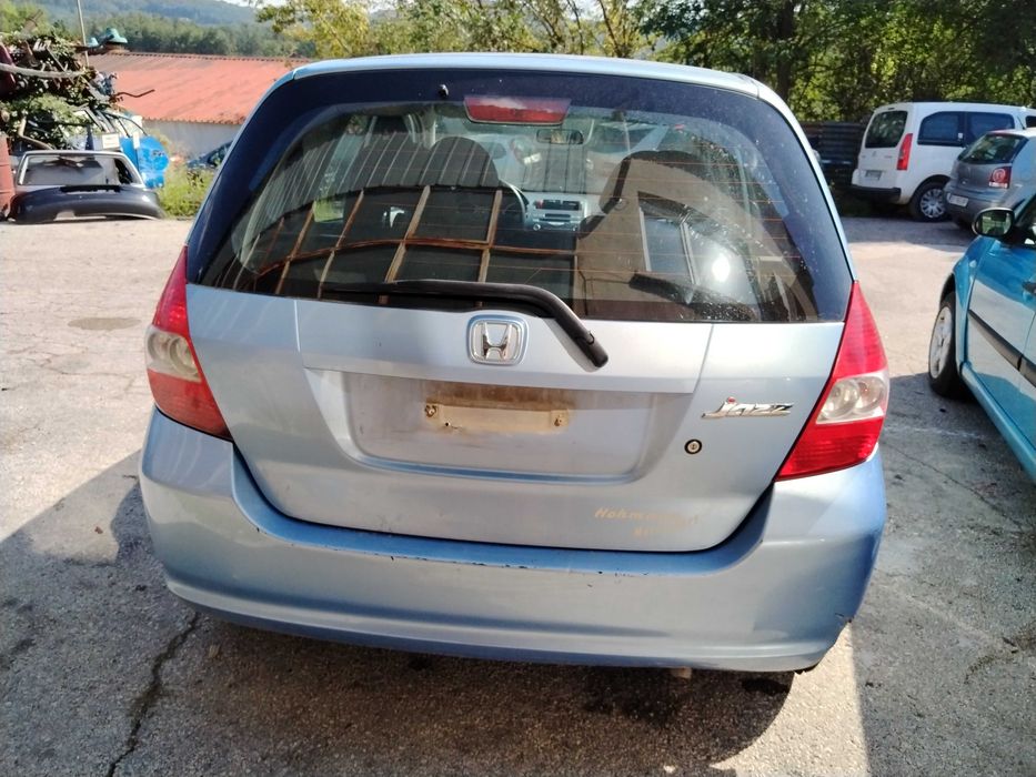 Honda Jazz 1.4 83 к.с. на части
