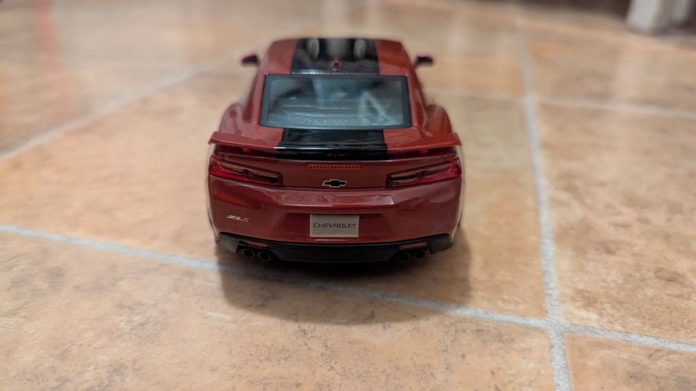 Macheta Chevrolet Camaro ZL1 2017 1:24