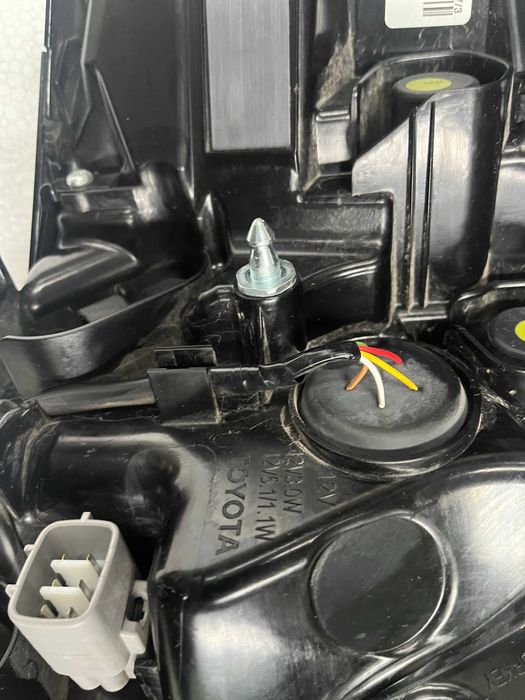 Десен външен LED стоп за Toyota C-HR хибрид 2021/2023