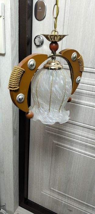 Срочно продам люстру  за 3500!