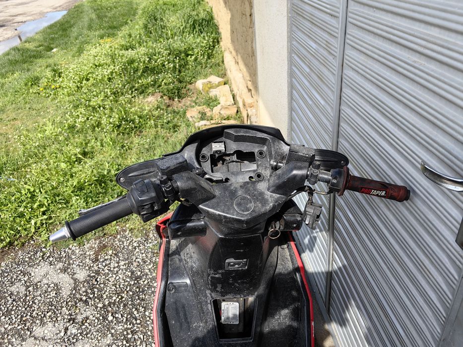 НА ЧАСТИ Aprilia SR50 Factory