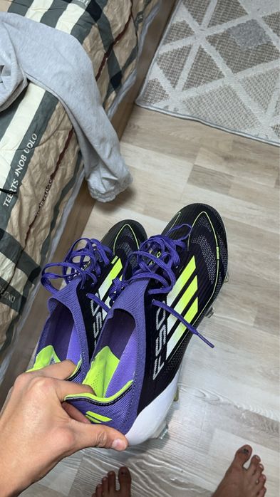 Бутсы F50 фиолетовые